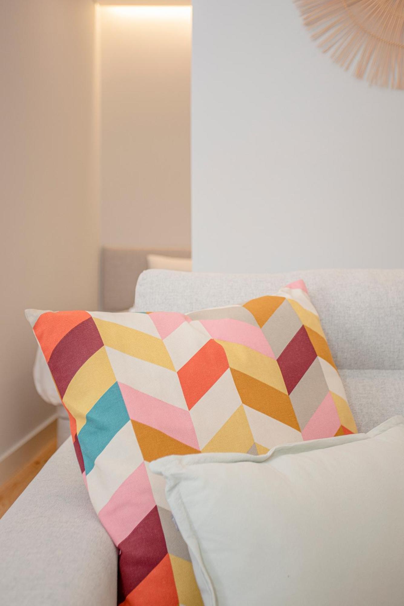 Liiiving In Porto - Aliados Stone Apartment Extérieur photo