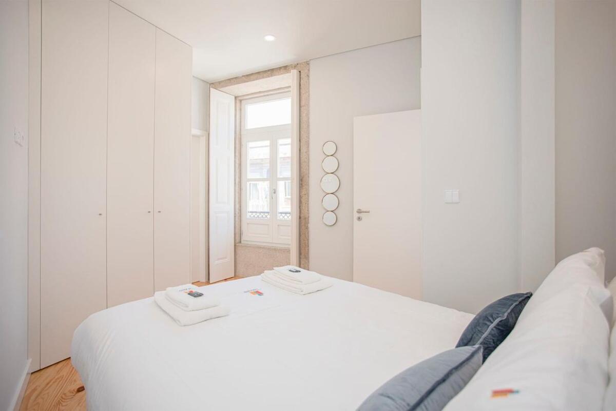 Liiiving In Porto - Aliados Stone Apartment Extérieur photo