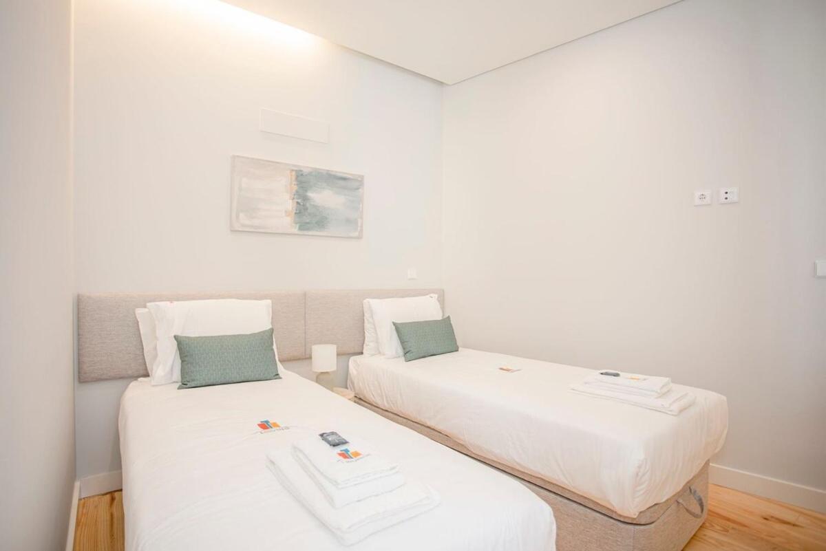 Liiiving In Porto - Aliados Stone Apartment Extérieur photo